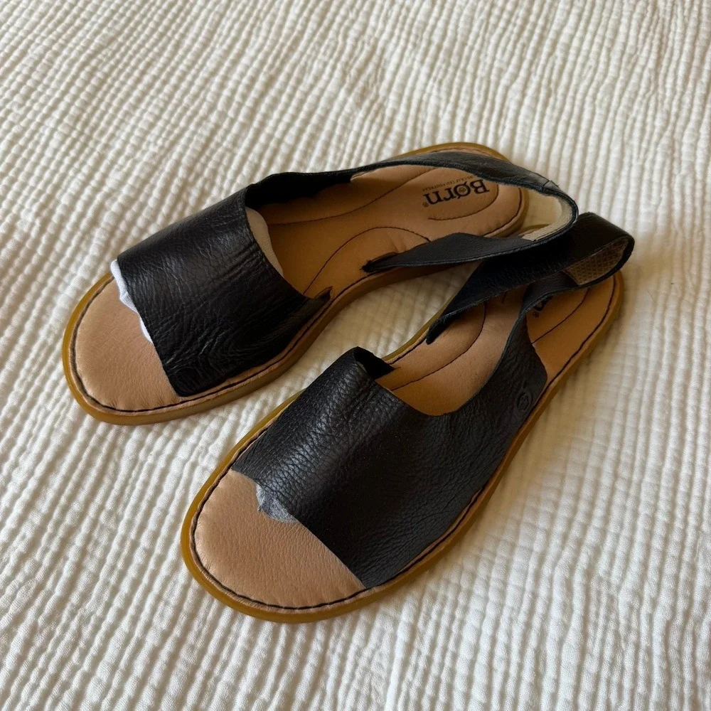 Born Women's Inlet Sling Back Sandal Open Toe Black Leather Sz 9 Flats Coastal - Picture 2 of 7